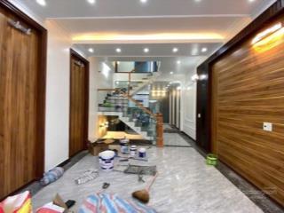 Cho thuê nhà thiên lôi  aeon, 60m2, 4 tầng, 4 ngủ mới tinh, 12tr/th  0912 473 ***