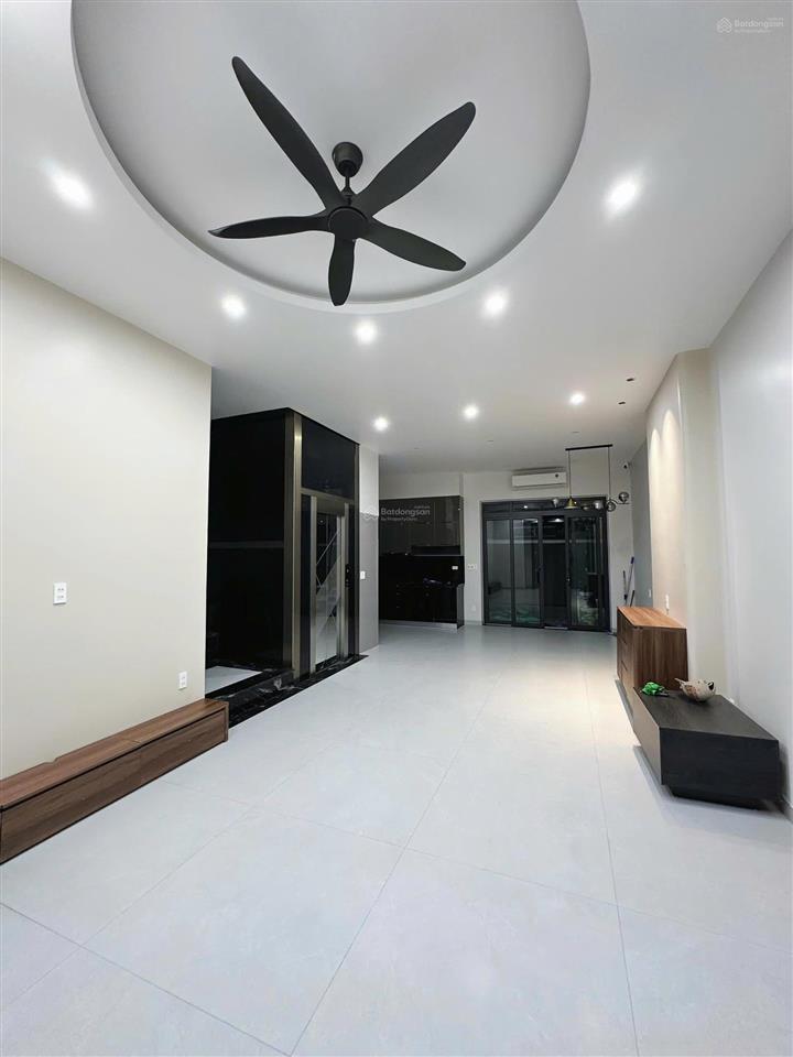 Cho thuê nguyên căn vinhomes marina mới tinh, 4 ngủ full đồ chỉ 43 triệu0912 473 ***