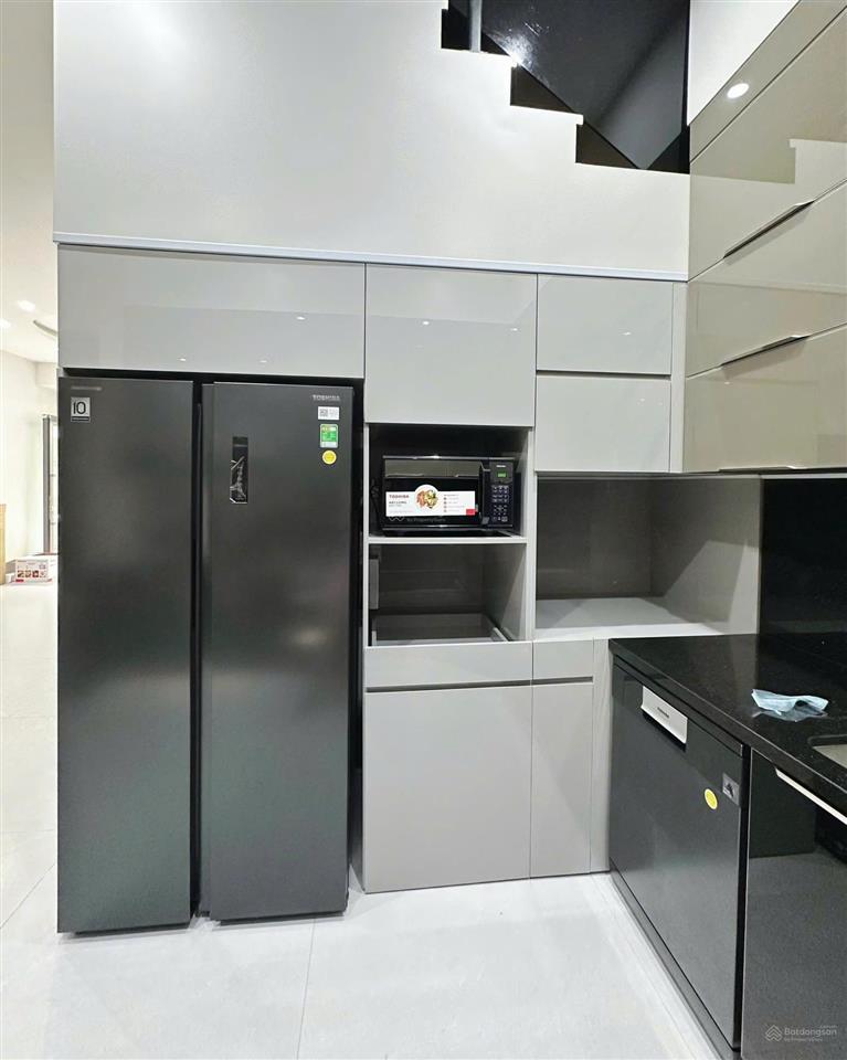 Cho thuê nguyên căn vinhomes marina mới tinh, 4 ngủ full đồ chỉ 43 triệu0912 473 ***