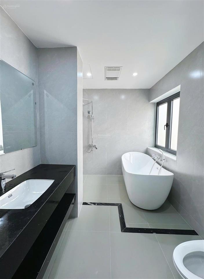 Cho thuê nguyên căn vinhomes marina mới tinh, 4 ngủ full đồ chỉ 43 triệu0912 473 ***