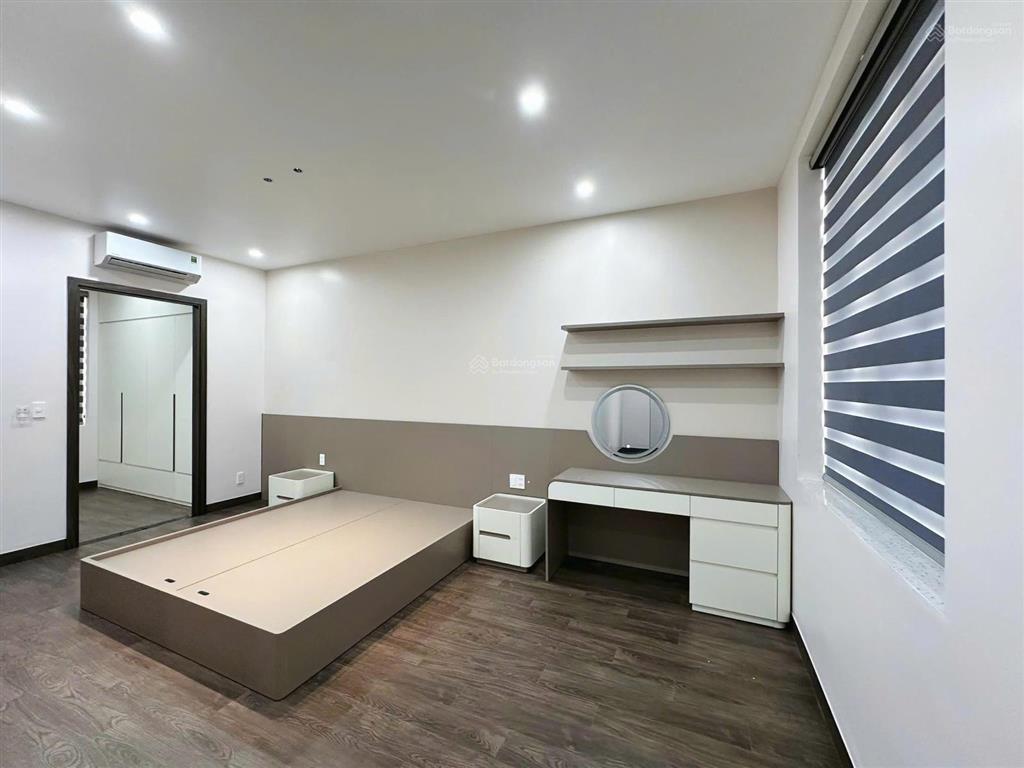 Cho thuê nguyên căn vinhomes marina mới tinh, 4 ngủ full đồ chỉ 43 triệu0912 473 ***