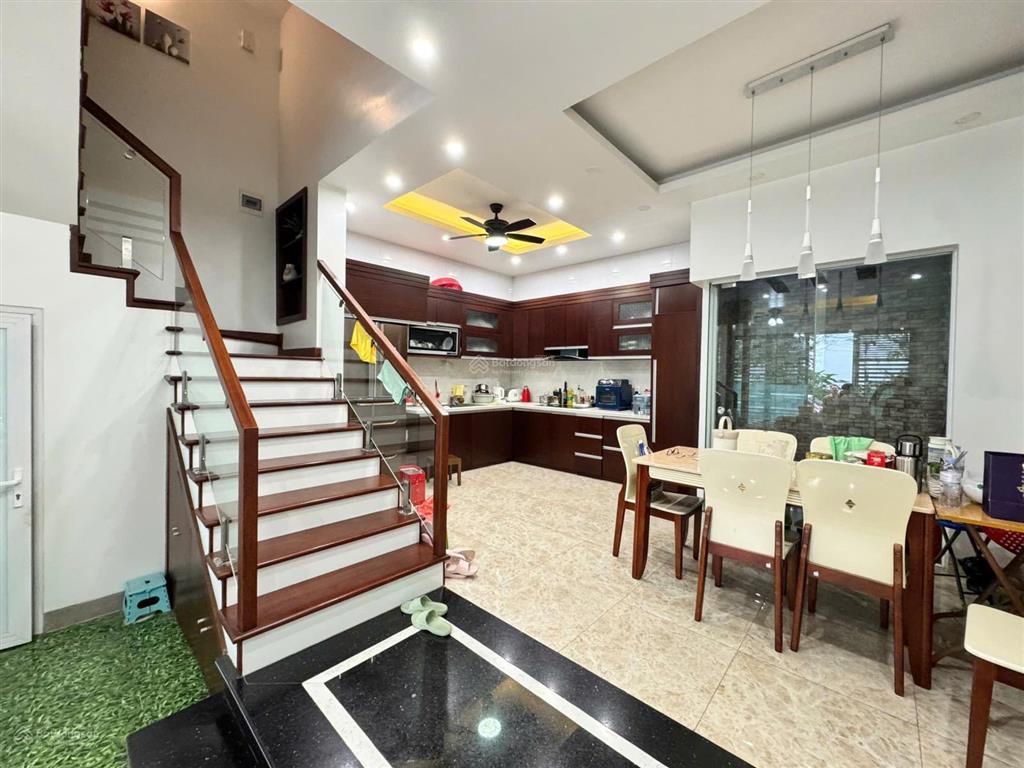 Cho thuê nhà tại lê hồng phong mới đẹp vị trí đẹp giá tốt, 4 ngủ full đồ chỉ 16tr  0912 473 ***