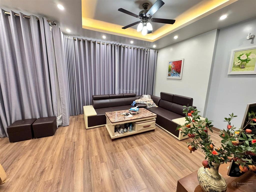 Cho thuê nhà tại lê hồng phong mới đẹp vị trí đẹp giá tốt, 4 ngủ full đồ chỉ 16tr  0912 473 ***