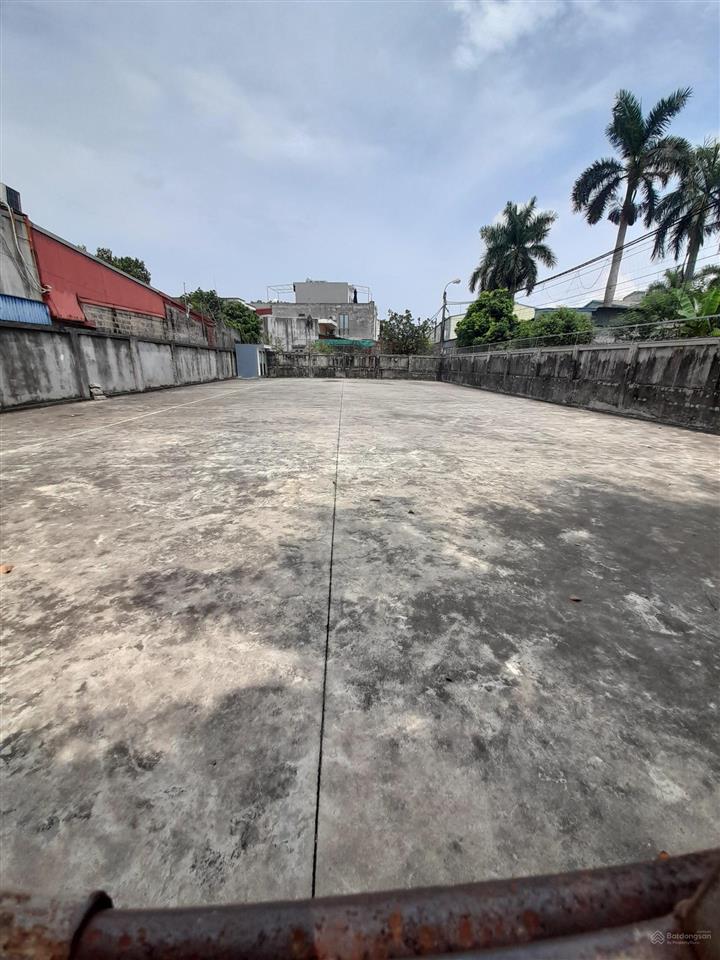 Cho thuê nhà xưởng bùi viện, 200m2, 18tr  0912 473 ***