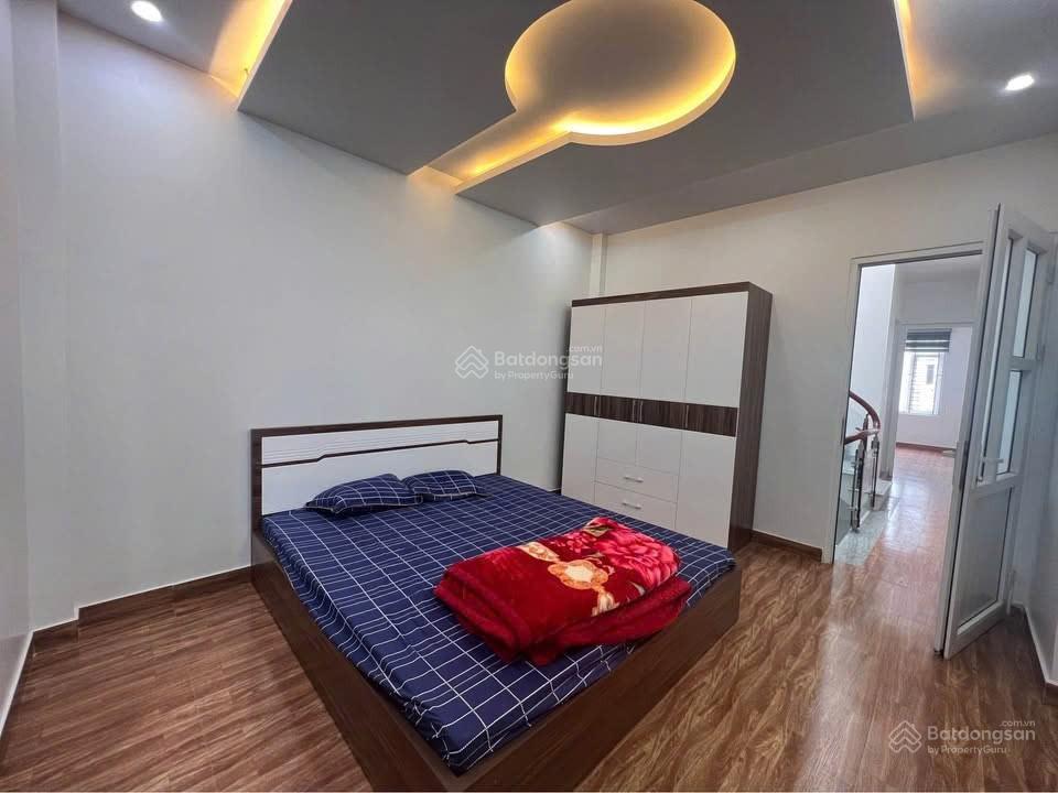 Cho thuê nhà khu vực văn cao, 50m2, 4 tầng, 4 ngủ full 10 triệu/th  0912 473 ***