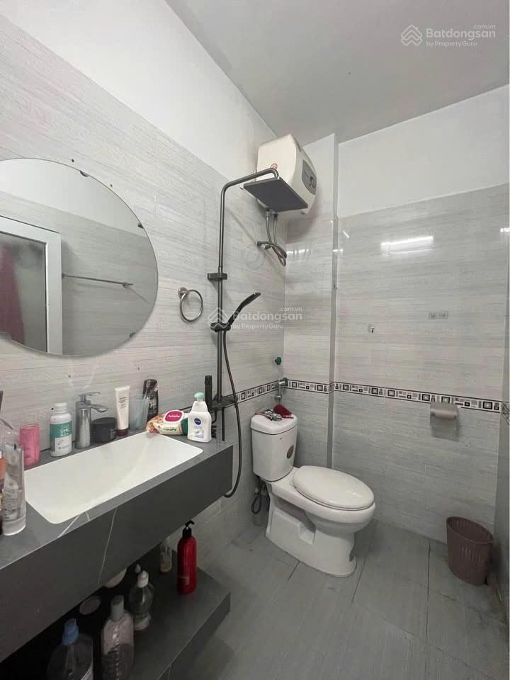Cho thuê nhà khu vực văn cao, 50m2, 4 tầng, 4 ngủ full 10 triệu/th  0912 473 ***