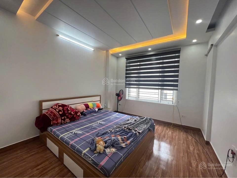 Cho thuê nhà khu vực văn cao, 50m2, 4 tầng, 4 ngủ full 10 triệu/th  0912 473 ***
