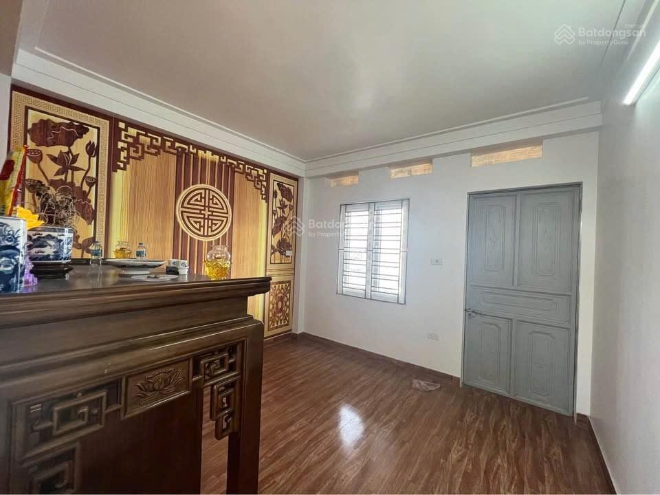 Cho thuê nhà khu vực văn cao, 50m2, 4 tầng, 4 ngủ full 10 triệu/th  0912 473 ***
