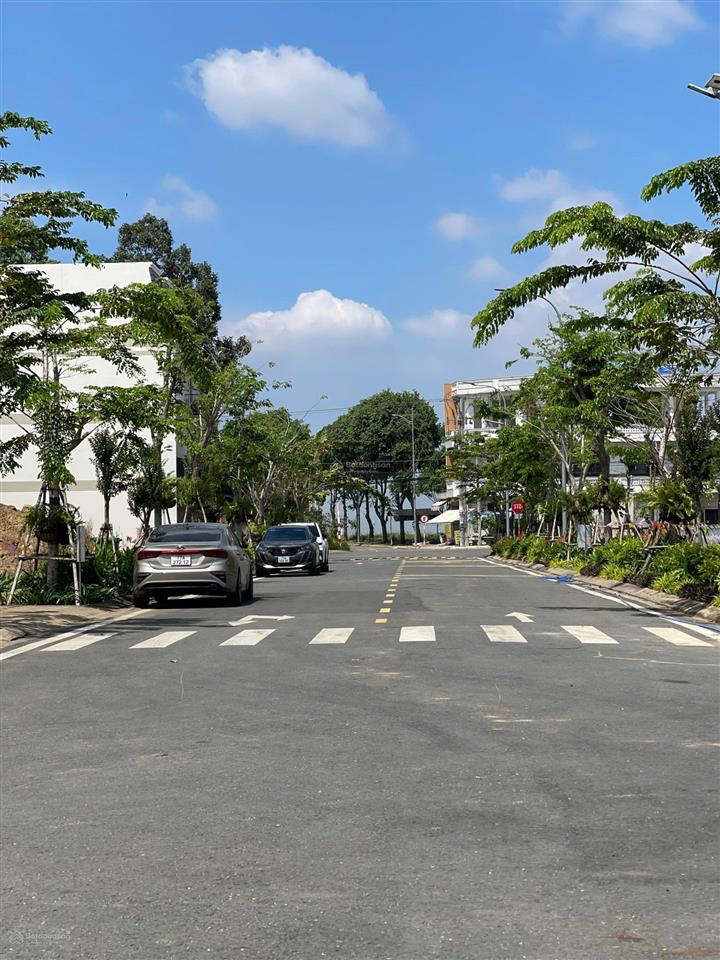 Nhà phố liền kề sân bay long thành giá chỉ 4.8 tỷ, ưa đãi lên đến 200tr/căn