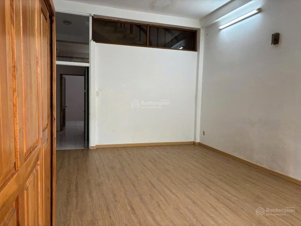 Funl nội thất nguyễn trải 4x12m 1 lầu 2pn giá 14tr/thg