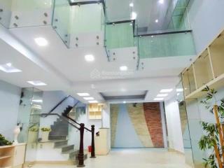 Nhà nguyên căn 5.5x16m  trần hưng đạo q1  hợp vp/công ty  42tr