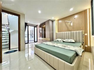 Nguyên căn nguyễn hồng funl nội thất cao cấp xách vali vào ở ngay. 5x15m 4 lầu 