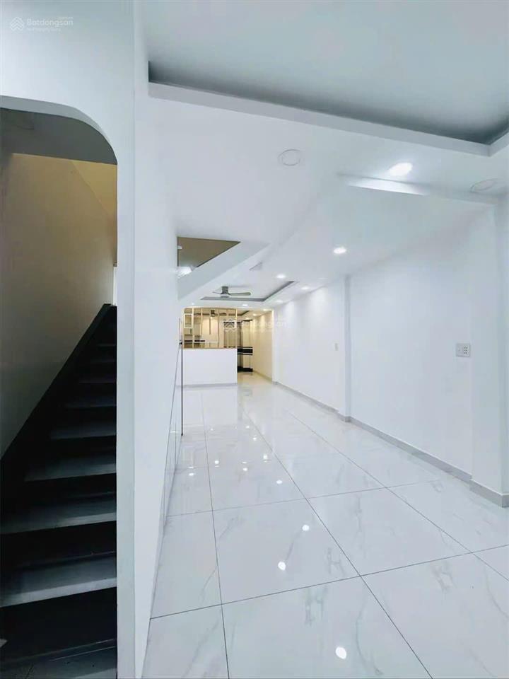 Nguyên căn mặt tiền chu văn an trệt 3 lầu giá 25tr