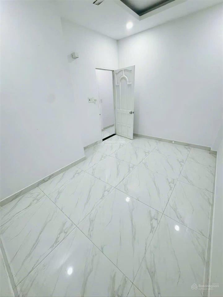 Nguyên căn mặt tiền chu văn an trệt 3 lầu giá 25tr