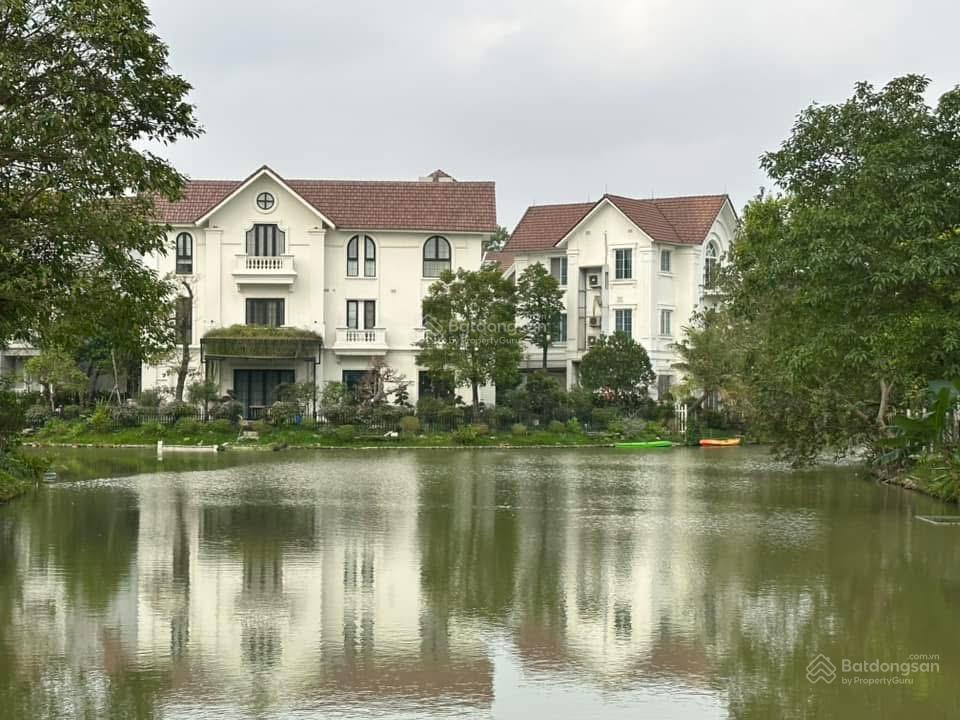 Bán đơn lập hoa sữa 8, 423m2, đn, nở hậu không lỗi, mặt tiền 13m, sông rộng, full nội thất 142 tỷ