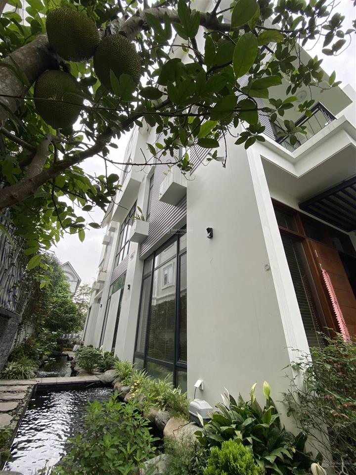 Bán đơn lập nhỏ anh đào, 166m2, hoàn thiện cực đẹp. thông sàn tầng 1, mặt tiền 10m, giá 51 tỷ