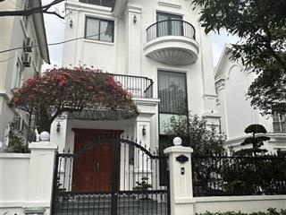 Bán đơn lập nhỏ anh đào, 160m2, hoàn thiện cực đẹp. thông sàn tâng 1, mặt tiền 10m, giá 52 tỷ