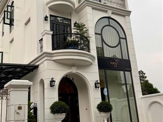 Cần bán bt nguyệt quế riverside, 181m2, vị trí trung tâm gần hồ, tiện ích, hàng xóm ở đông. 57 tỷ