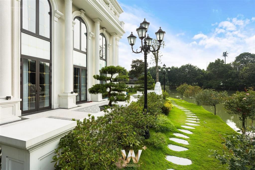 Bán đơn lập vip bằng lăng 9  05, đn, 705m2, nội thất đẹp, view sông mở. hàng xóm vip 1000  2000m2