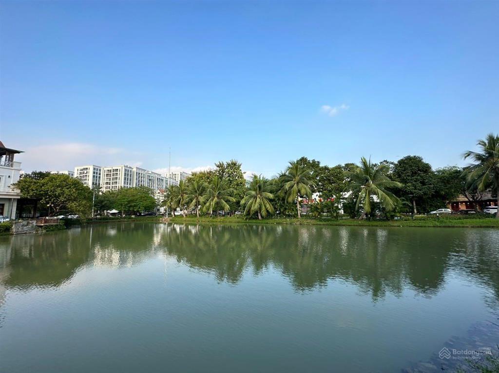 Bán bt hoa phượng 5, 305m2, full đồ, tb, view vườn hoa, sông to, điểm vườn hoa rộng gần almaz