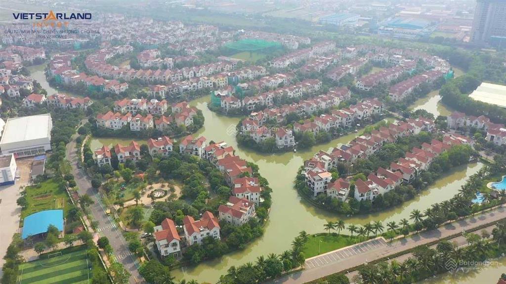 Bán bt hoa phượng 5, 305m2, full đồ, tb, view vườn hoa, sông to, điểm vườn hoa rộng gần almaz