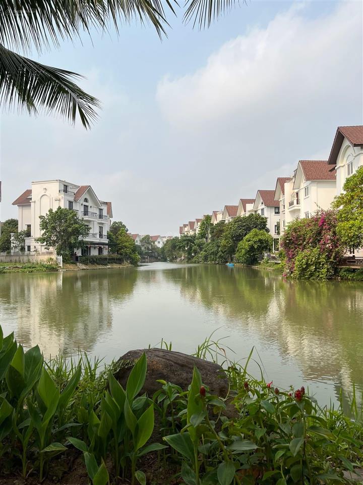 Bán lô góc hoa sữa riverside, 225m2, nội thất hiện đại. thang máy. view sông thoáng gần almaz