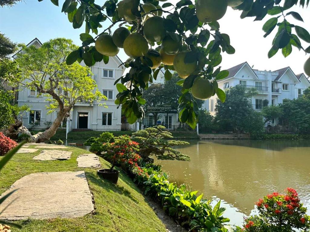 Bán đơn lập góc. đường lớn hoa lan. 600m, nội thất hiện đại, có hầm, view sông thoáng. gần almaz