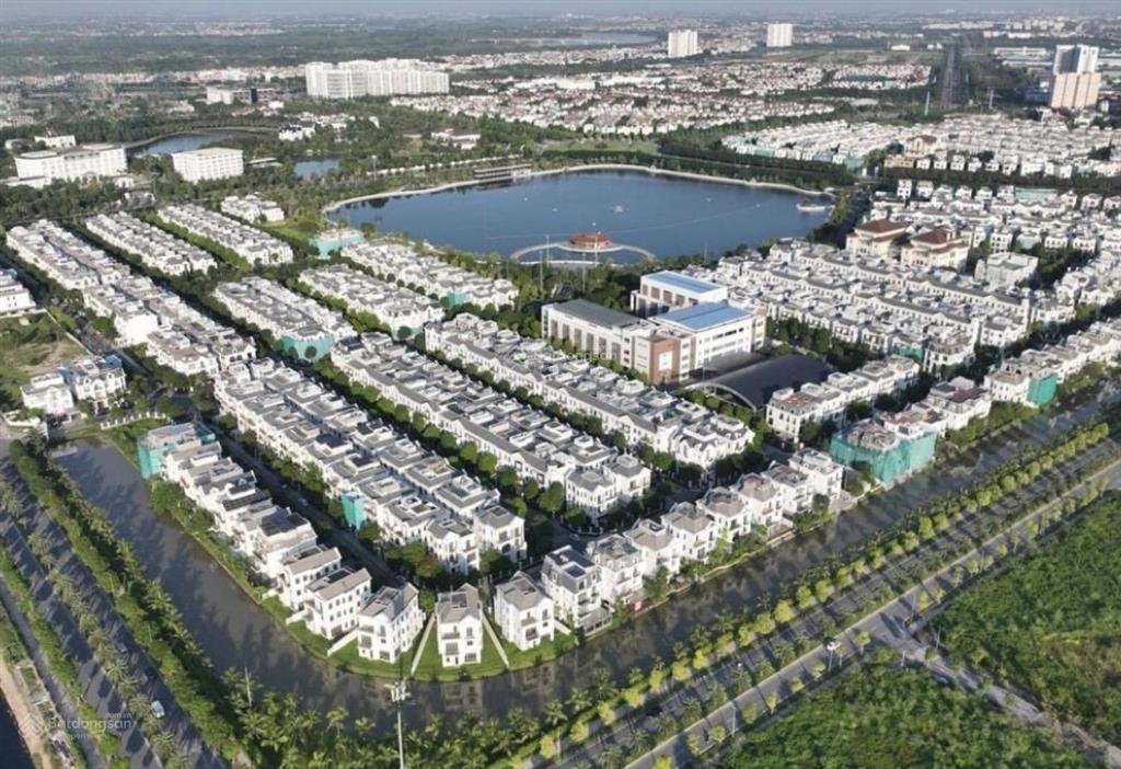 Bán gấp bt song lập vinhomes riverside. 218m2 hoàn thiện, vị trí nội khu, hàng xóm ở đông 61 tỷ