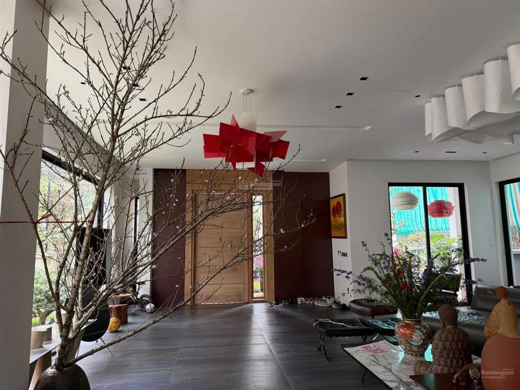 Bán vip đơn lập hoa phượng, 366m2, hoàn thiện siêu đẹp, view sông rộng. đẹp. trung tâm dự án