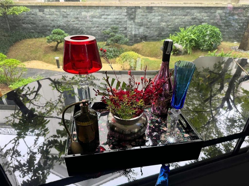Tin chuẩn. giá 115 tỷ đơn lập vinhomes riverside 336m. ngã ba sông hoàn thiện đẹp, nhận nhà ở ngay