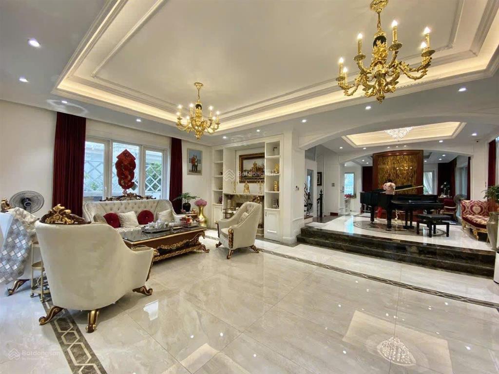 Bán gấp bt vvip hoa phượng 309 hoàn thiện đẹp, hướng đn, 309m, xd 140m2 đơn lập view sông rộng