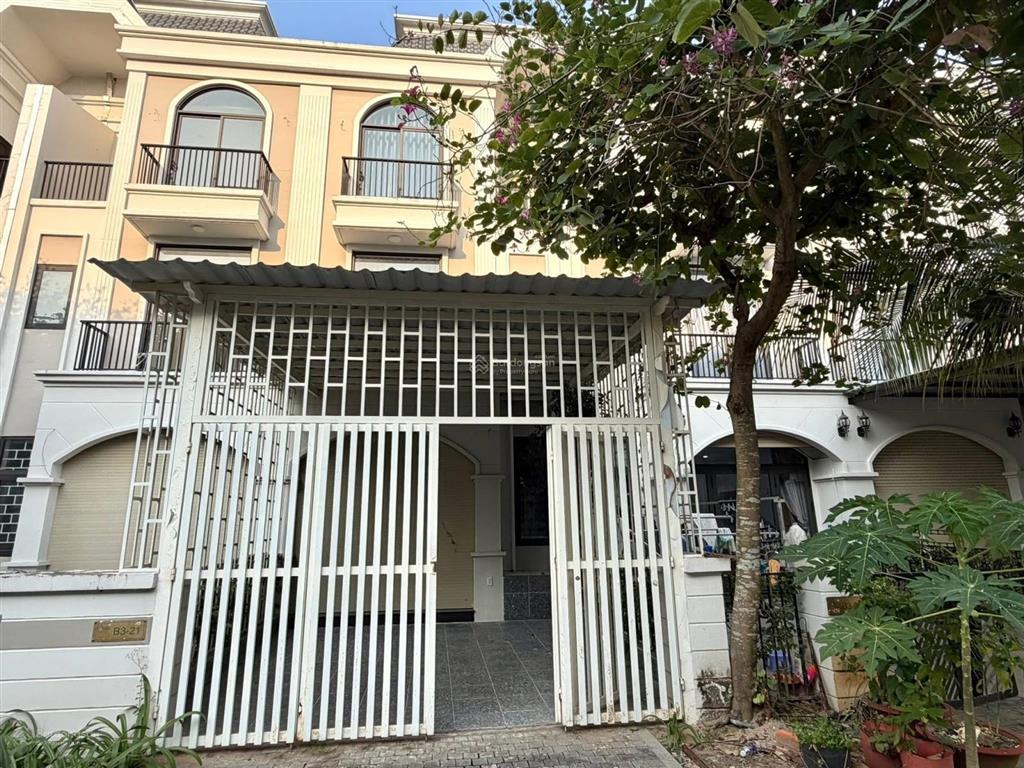 Sổ sẳn sang tên công chứng ngay view sông vàm cỏ giá 4ty9
