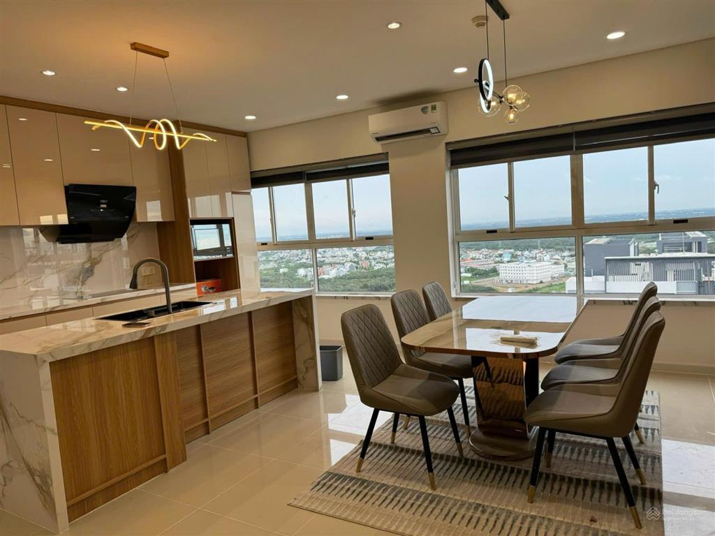 Bán căn hộ dragon hill residence and suites giá cực chất 8,6 tỷ, 150m2, 3pn, 3wc ở nhà bè, hcm