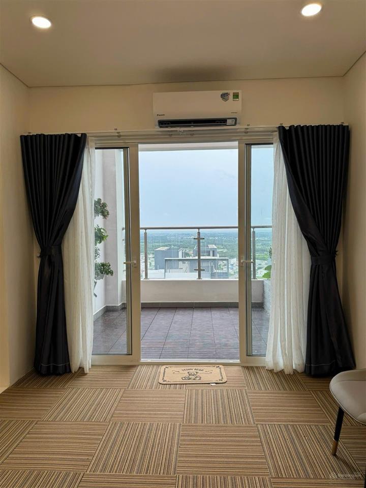 Bán căn hộ dragon hill residence and suites giá cực chất 8,6 tỷ, 150m2, 3pn, 3wc ở nhà bè, hcm