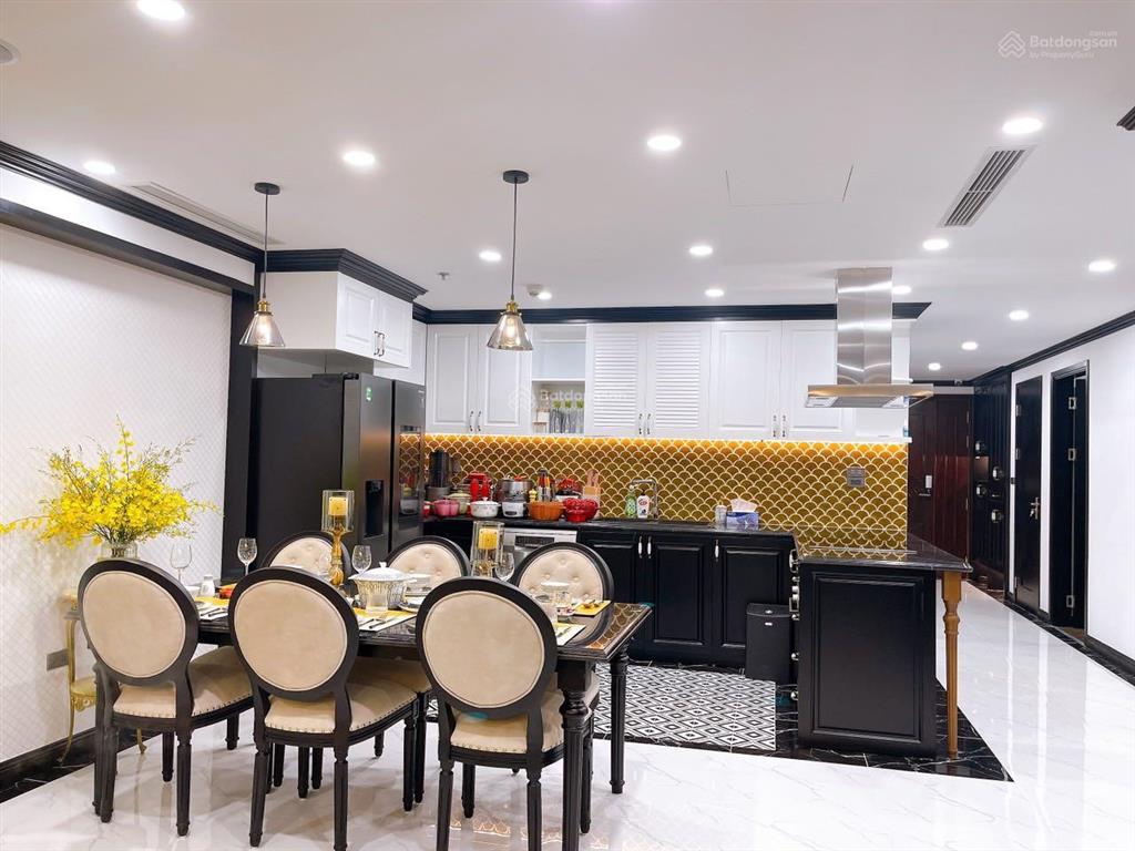 Gia đình đi định cư nước ngoài bán gấp ch 3pn 110m2 d'.le roi soleil 59 xuân diệu giá 14 tỷ xx