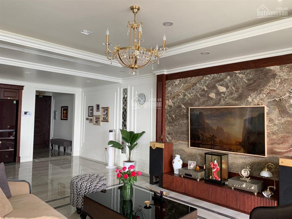Tôi cần bán gấp căn hộ 3pn 146m2 d'. le roi soliel 150tr/m2 vào ở ngay,  0988 799 ***