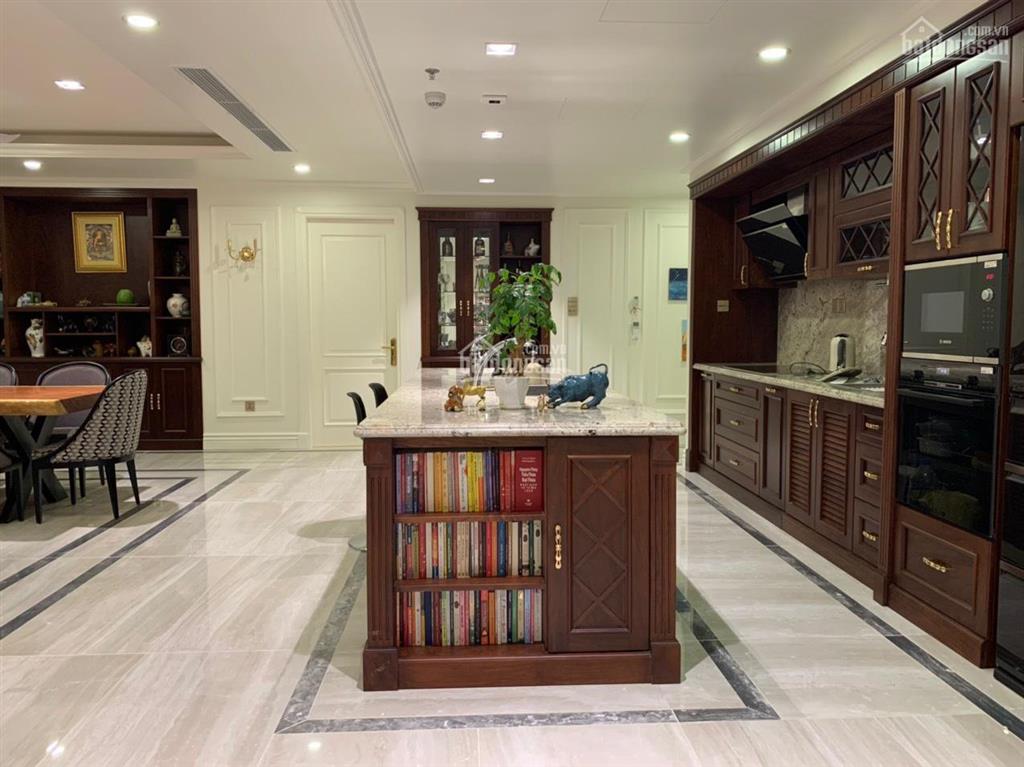 Tôi cần bán gấp căn hộ 3pn 146m2 d'. le roi soliel 150tr/m2 vào ở ngay,  0988 799 ***