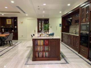 Tôi cần bán gấp căn hộ 3pn 146m2 d'. le roi soliel 150tr/m2 vào ở ngay,  0988 799 ***