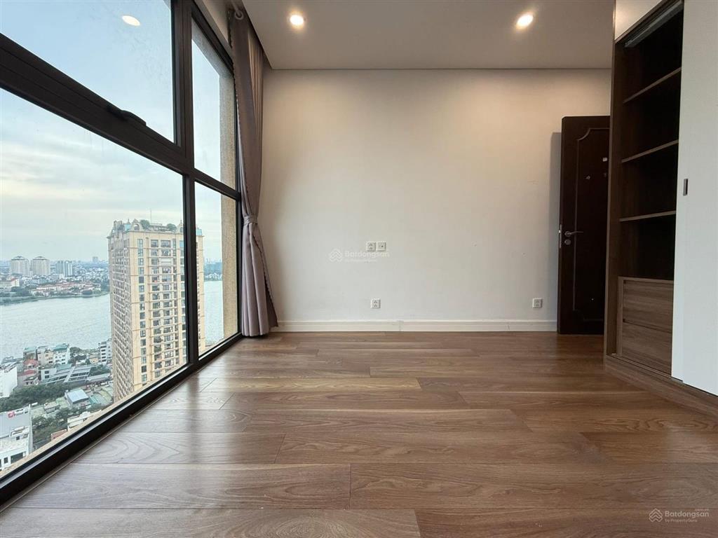 Chính chủ căn hộ 3pn view hồ tây tòa el dorado 2 cần bán gấp full nội thất sổ đỏ, giá 14 tỷ