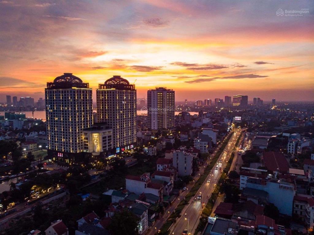 Cần bán gấp căn hộ 3 phòng ngủ 110m2 d’. le roi soleil,  0988 799 ***, giá tốt 150tr/m2