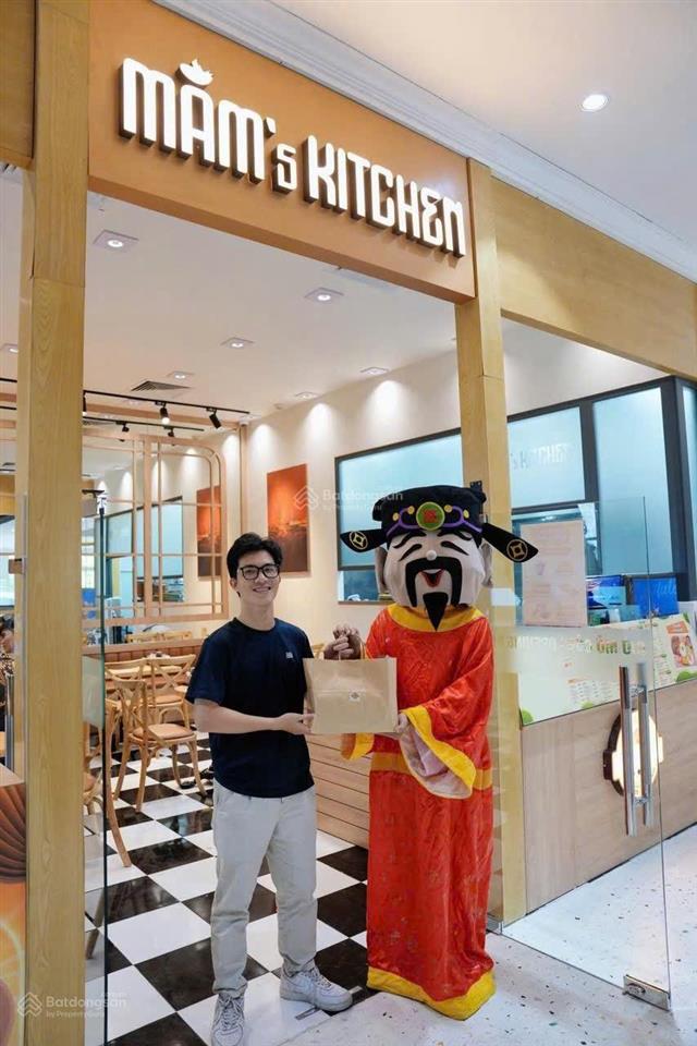 Tôi cần bán gấp lô shop kd tttm lion mall 59 xuân diệu quảng an sổ đỏ giá 11 tỷ,  0988 799 ***