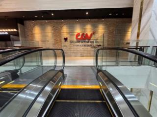 Tôi cần bán gấp lô shop kd tttm lion mall 59 xuân diệu quảng an sổ đỏ giá 11 tỷ,  0988 799 ***