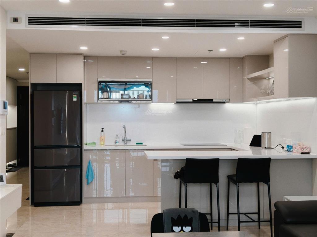 Chính chủ căn hộ chủ hongkong cần bán căn hộ 110m2 view hồ cao 17 tỷ ** d leroi soleil 0988 799 ***