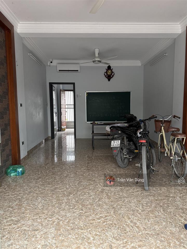 Chủ nhà chuyển công tác bán nhà 6 tầng tại tđc xuân phương, thị cấm. 2 mặt đường, view vườn hoa