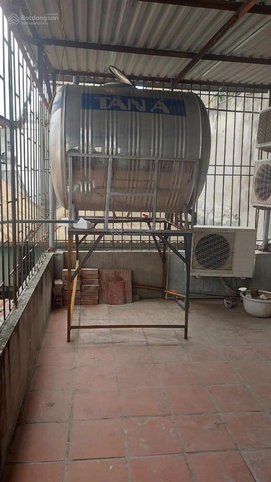Cho thuê nhà chính chủ 5 tầng ngay đầu ngõ 142 đường kim giang, gần chợ kim giang