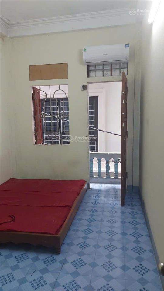 Cho thuê nhà chính chủ 5 tầng ngay đầu ngõ 142 đường kim giang, gần chợ kim giang