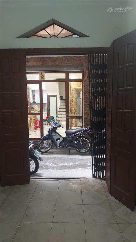 Cho thuê nhà chính chủ 5 tầng ngay đầu ngõ 142 đường kim giang, gần chợ kim giang