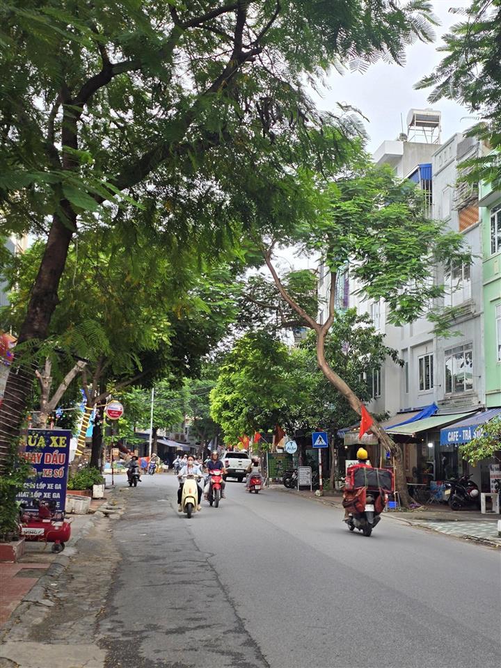 Bán gấp đất mặt đường nguyễn công hòa, giá cực tốt.  0378 478 ***