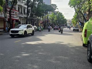 Bán nhà giá đầu tư mặt đường văn cao. 0378 478 ***