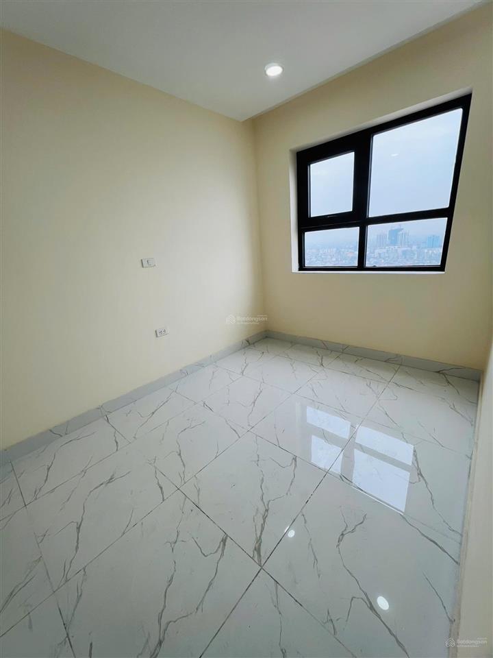 Bán căn hộ 2 ngủ 2vs toà hh1 giá rẻ chỉ 720 tr (có thương lượng) chung cư đổng quốc bình